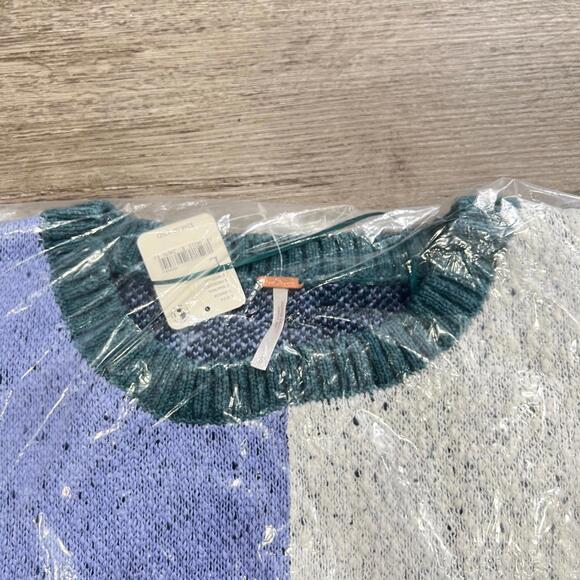 Free People Heart Love Sweater Blue Combo - Picture 8 of 9